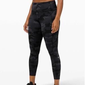 Lululemon Fast and Free Tight II 25”- Heritage 365 Camo Deep Coal Multi Size 6